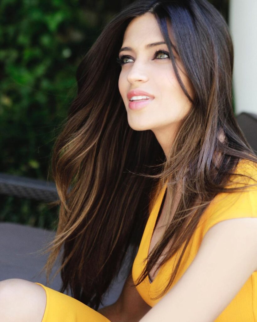 Sara Carbonero Age, Family, Bio, Height, Facts And More