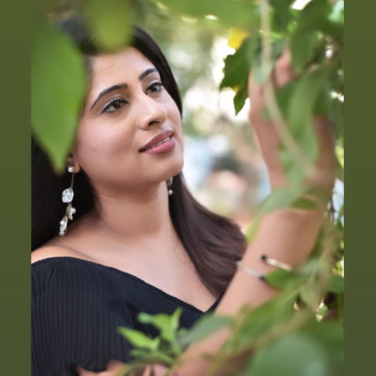 Roja Goranttla (TV Anchor) Biography, Wiki & More Allwikibiography.in