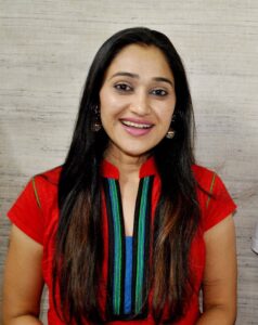 Disha Vakani Age, Daughter, Father, Family, Biography & More | All Wiki ...