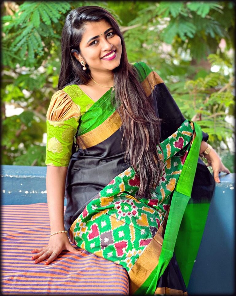 Geetu Royal (Bigg Boss Telugu 6) Age, Family, Images, Biography, Wiki ...