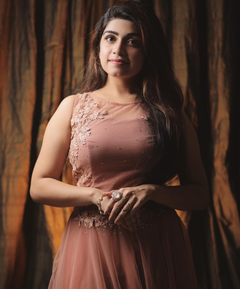 Manasa Radhakrishnan Age, Family, Images, Biography, Wiki & More