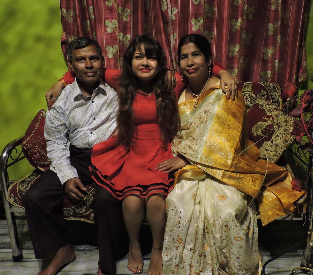 Senjuti Das with her Parents