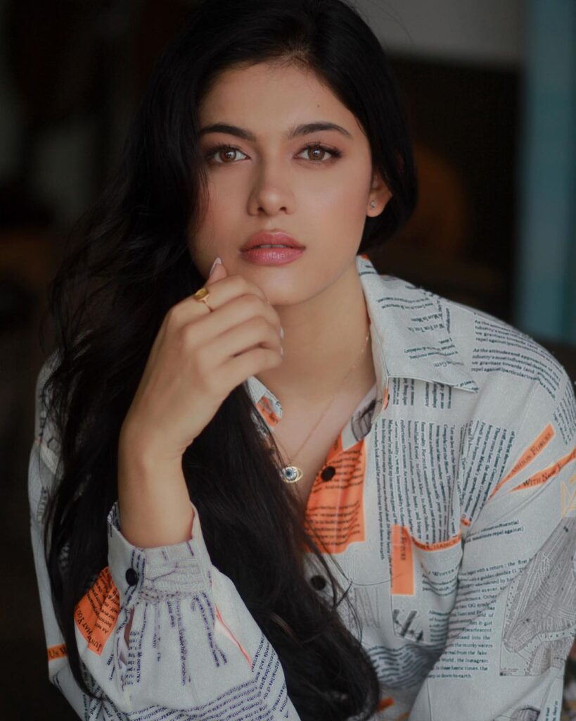 Model Asha Bhat
