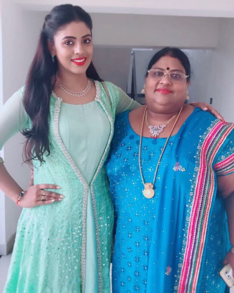 Ineya with her mother