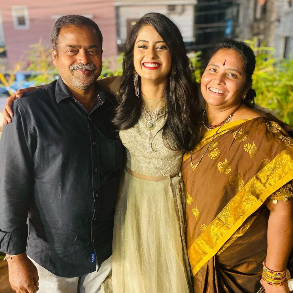 Maahi Gouthami with her Parents