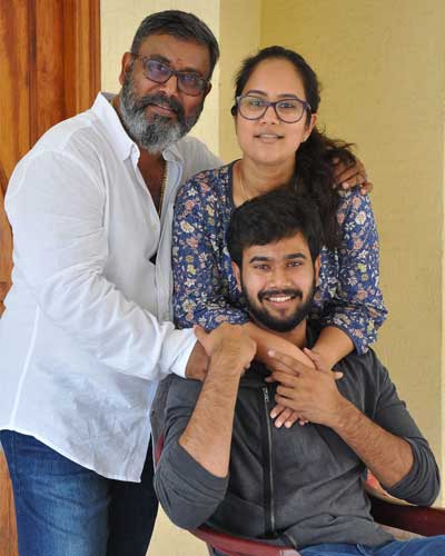 Rahul Vijay with his Father and Sister