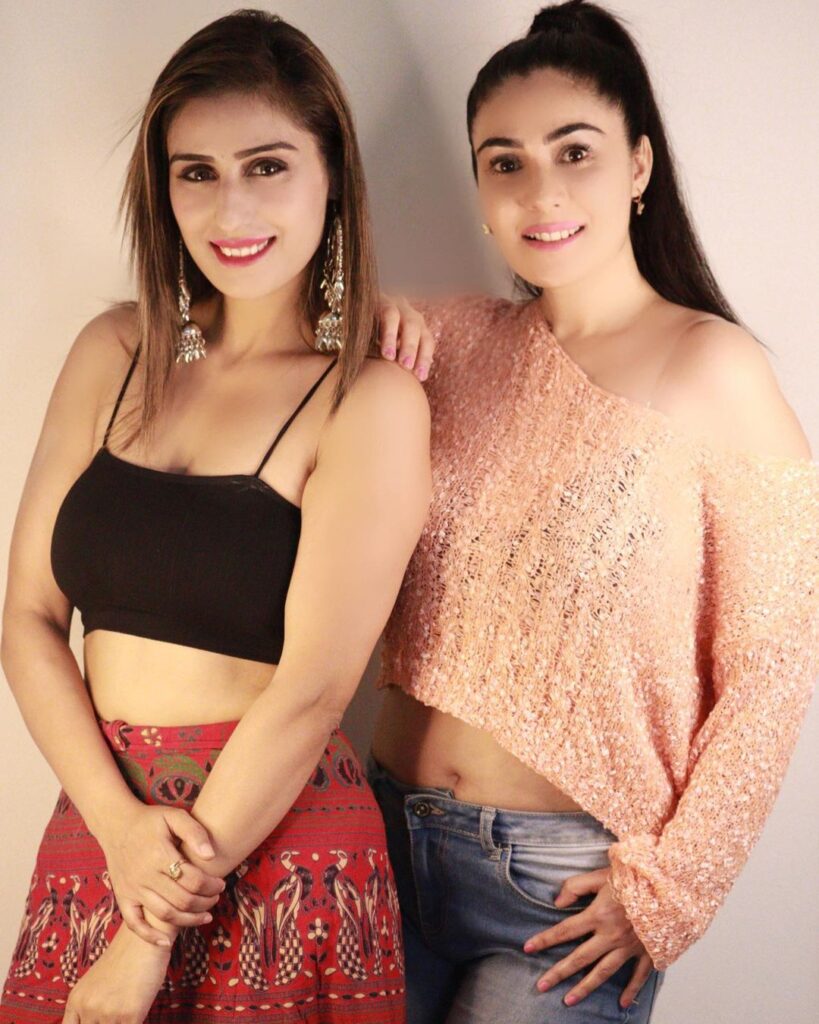 Soniya with her sister