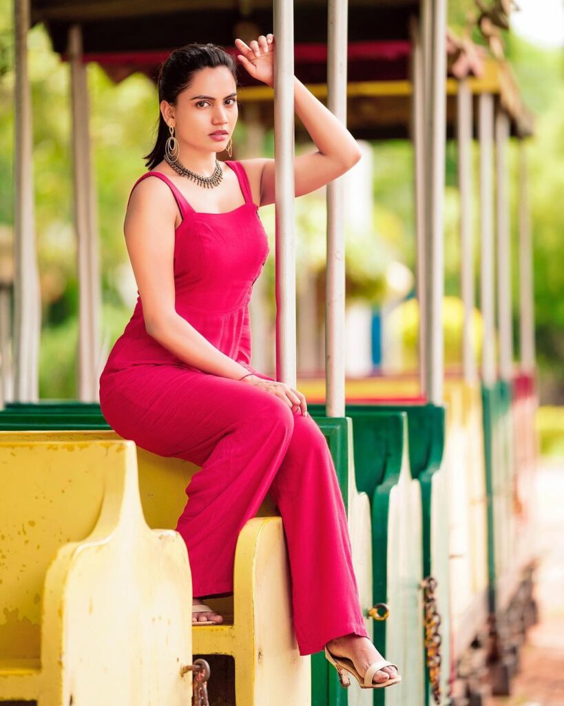 Uttara Reddy Age Husband Family Serials List Movies List Biography 