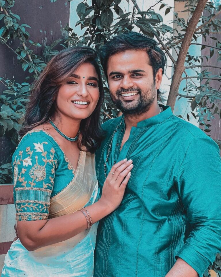 Reshma Muralidharan Age, Family, Husband, Serials, Biography, Wiki ...