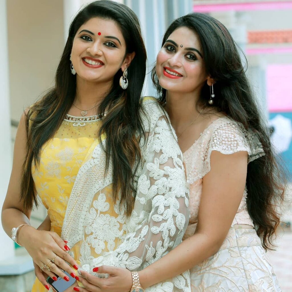 Sruthi Lakshmi with her sister Sreelaya