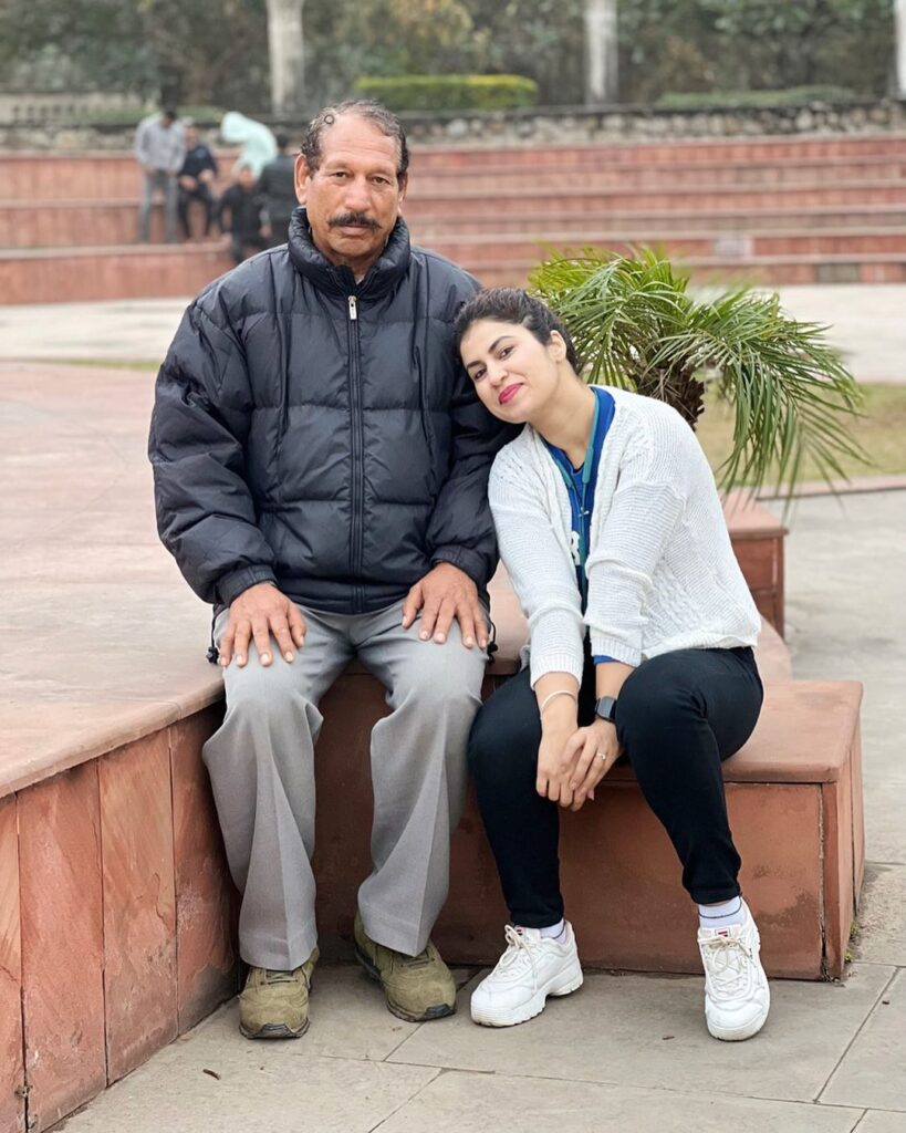 Archi Sharma with her Father