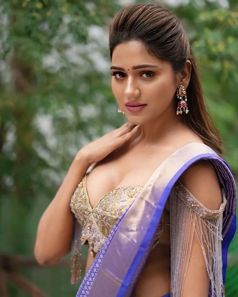 Actress Dollysha Chourasiya