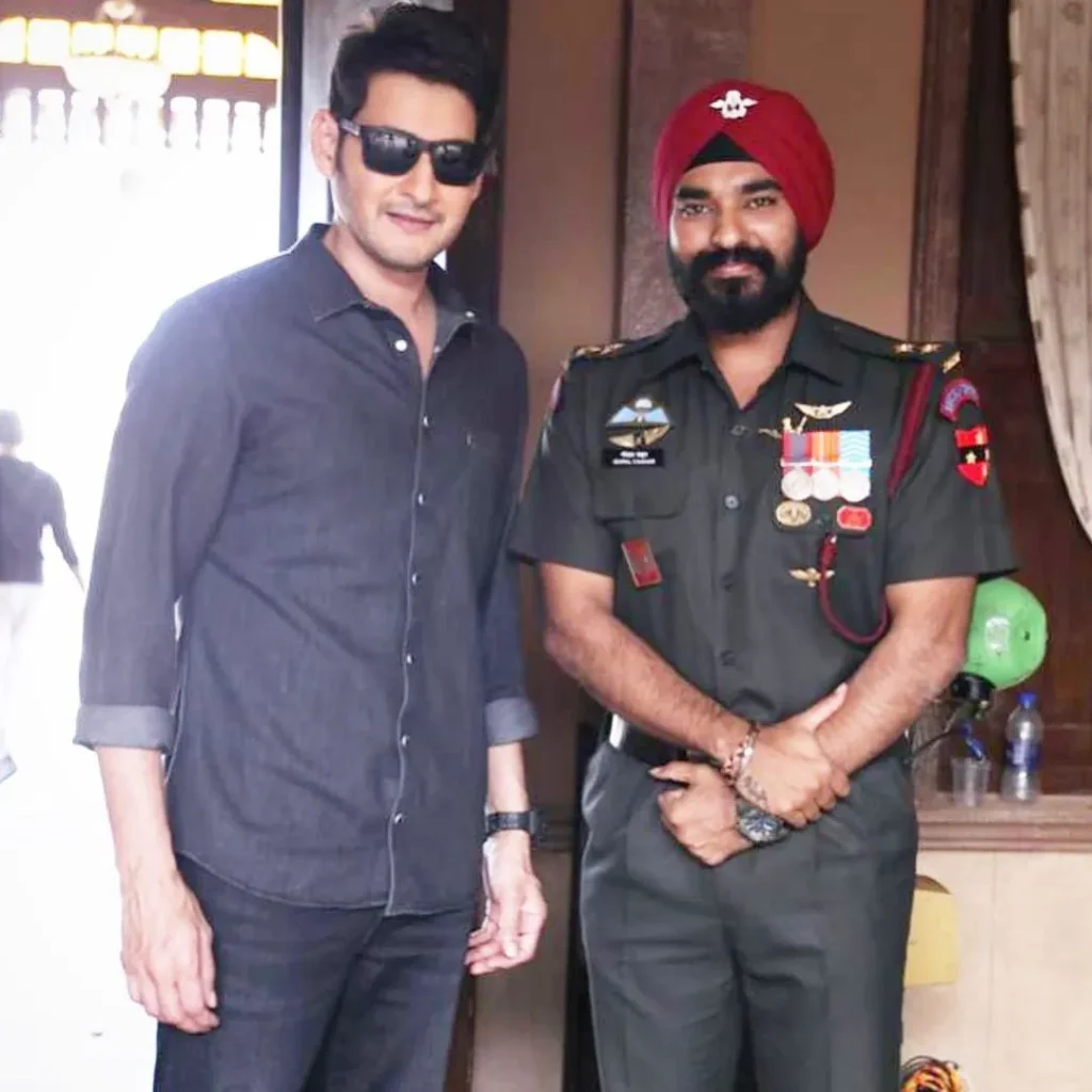 Santosh Pavan with Mahesh Babu during Sarileru Neekevvaru Movie